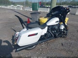HARLEY-DAVIDSON FLHX 1HD1KB713RB631334 снимка