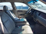 LINCOLN TOWN CAR SIGNATURE 1LNHM81W84Y652859 fotografie