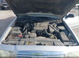 FORD CROWN VICTORIA LX/LX SPORT 2FAFP74W86X107486 снимка