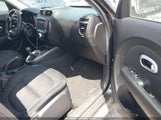 KIA SOUL + KNDJP3A56J7904245 снимка