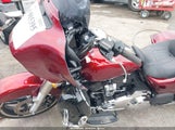 HARLEY-DAVIDSON FLHX STREET GLIDE 1HD1KBC10HB631988 снимка