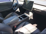 TESLA MODEL Y PERFORMANCE DUAL MOTOR ALL-WHEEL DRIVE 7SAYGDEFXNF513951 fotografie