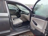 HYUNDAI TUCSON SPORT KM8J33A28HU399978 photo