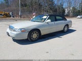 LINCOLN TOWN CAR SIGNATURE LIMITED 1LNHM82W07Y627506 fotografie