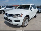 VOLKSWAGEN TOUAREG 3.6L SPORT WVGEF9BP8ED013755 снимка