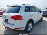 VOLKSWAGEN TOUAREG 3.6L SPORT WVGEF9BP8ED013755 снимка