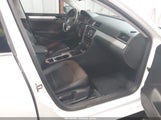 VOLKSWAGEN PASSAT 2.5L SE 1VWBH7A35DC111003 снимка