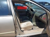 NISSAN MAXIMA GLE/GXE/SE JN1CA21D8VT829723 fotografie