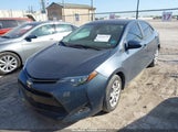TOYOTA COROLLA LE 5YFBURHE9KP890475 снимка