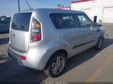 KIA SOUL + KNDJT2A27A7703465 снимка