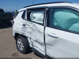 JEEP COMPASS LATITUDE 4X4 3C4NJDBN4ST554344 снимка