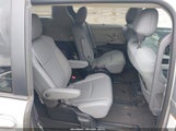 TOYOTA SIENNA XLE 5TDYSKFC0NS049827 снимка