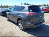 TOYOTA RAV4 XLE JTMRFREV1JJ196329 снимка