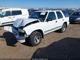 CHEVROLET BLAZER LS 1GNCS13W712122865 снимка