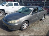 TOYOTA CAMRY LE 4T1BE32K85U573296 снимка