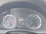 TOYOTA COROLLA LE 5YFBURHE5HP630213 снимка