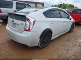 TOYOTA PRIUS THREE JTDKN3DU5E0386382 снимка