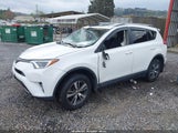 TOYOTA RAV4 XLE JTMRFREV6HJ702943 снимка