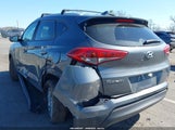 HYUNDAI TUCSON SEL KM8J33A49JU756480 снимка