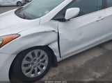 HYUNDAI ELANTRA GT KMHD35LH5GU304625 photo