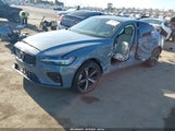 VOLVO S60 B5 PLUS DARK THEME 7JRL12TL5RG324532 снимка