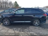 MITSUBISHI OUTLANDER SE JA4AZ3A3XHZ030810 снимка