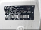 TOYOTA RAV4 XLE JTMRFREV1JJ228034 снимка