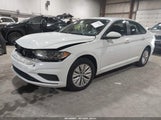 VOLKSWAGEN JETTA 1.4T R-LINE/1.4T S/1.4T SE 3VWC57BU3KM226411 снимка