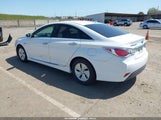 HYUNDAI SONATA HYBRID KMHEC4A40FA127450 снимка