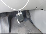 KIA SEDONA LX KNDMB5C17H6292641 снимка