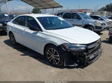 VOLKSWAGEN JETTA 1.5T SPORT 3VWBM7BU4PM028958 снимка