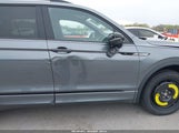 VOLKSWAGEN TIGUAN 2.0T SE R-LINE BLACK 3VVCB7AX5PM039767 photo