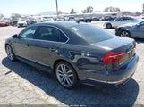 VOLKSWAGEN PASSAT 1.8T R-LINE 1VWDT7A38HC007361 fotografie