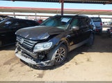 VOLKSWAGEN TIGUAN 2.0T SE/2.0T SEL/2.0T SEL R-LINE/2.0T SEL R-LINE BLACK 3VV3B7AX7KM199951 photo
