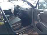 VOLKSWAGEN TIGUAN 2.0T SE/2.0T SEL/2.0T SEL R-LINE/2.0T SEL R-LINE BLACK 3VV3B7AX7KM199951 photo