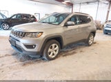 JEEP COMPASS LATITUDE 4X4 3C4NJDBBXJT403674 снимка