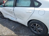 KIA FORTE LXS 3KPF24AD8RE824488 photo