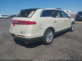 LINCOLN MKT 2LMHJ5FK6GBL02309 fotografie