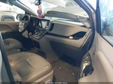 TOYOTA SIENNA XLE 8 PASSENGER 5TDYK3DCXFS534633 photo