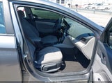HYUNDAI ELANTRA SEL 5NPD84LF9KH471782 photo