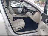 VOLVO XC60 T5 MOMENTUM YV4102DKXL1554928 снимка
