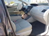 TOYOTA PRIUS V TWO JTDZN3EU1D3282644 снимка