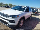 JEEP COMPASS LATITUDE 4X4 3C4NJDBB2NT236443 снимка