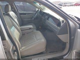 LINCOLN TOWN CAR SIGNATURE 1LNHM81W77Y637564 photo
