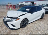 TOYOTA CAMRY XSE 4T1B61HK9KU181206 fotografie
