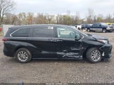 TOYOTA SIENNA XLE 5TDYRKEC3NS111265 photo