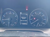 TOYOTA RAV4 XLE JTMWFREV1HJ120672 снимка