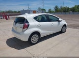 TOYOTA PRIUS C TWO JTDKDTB31G1125051 снимка