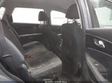 KIA SORENTO 2.4L LX 5XYPGDA39LG629619 photo