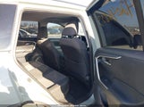 TOYOTA RAV4 XLE 2T3P1RFV2KW074876 снимка